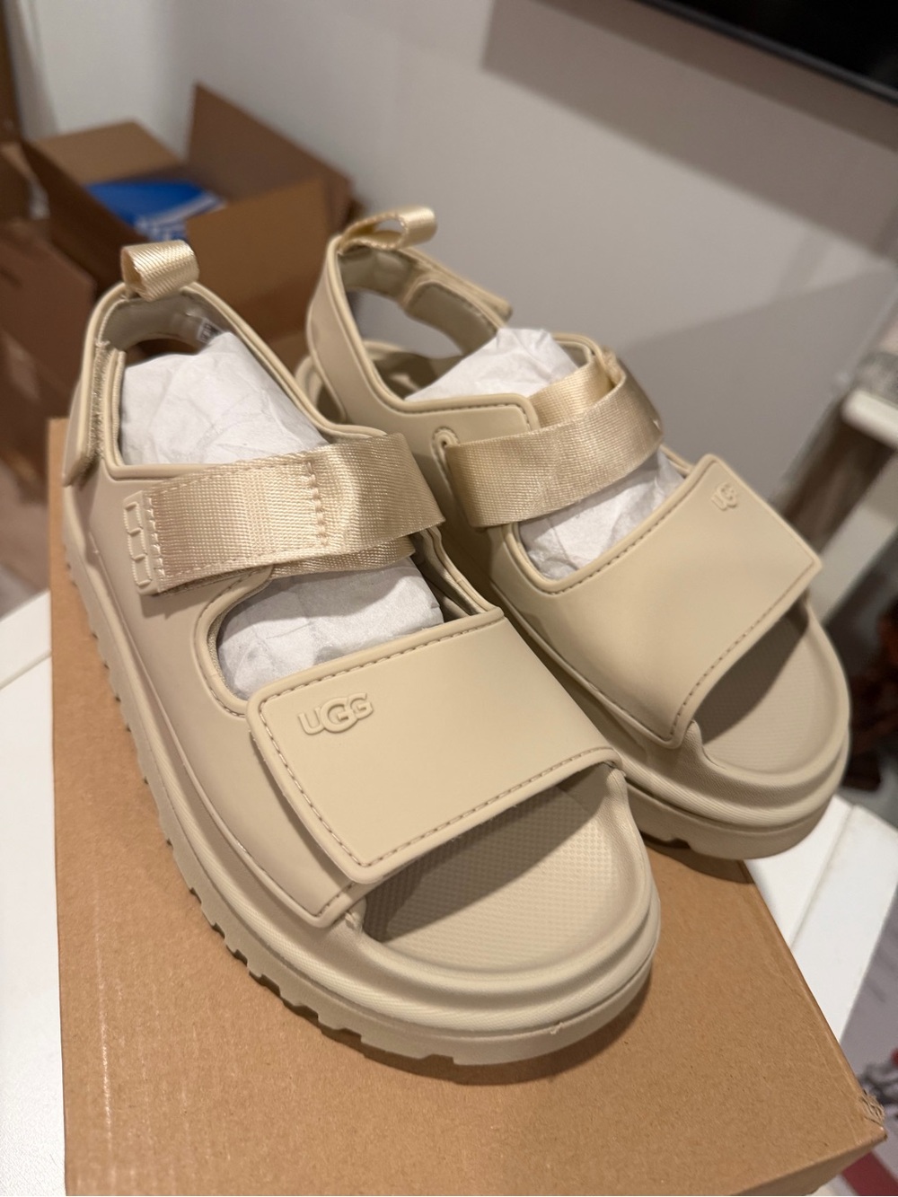 UGG Kids Cream Platform Hook-and-Loop Sandals